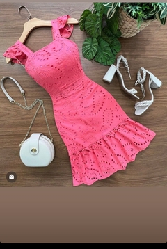 Vestido Lesie Jaque na internet