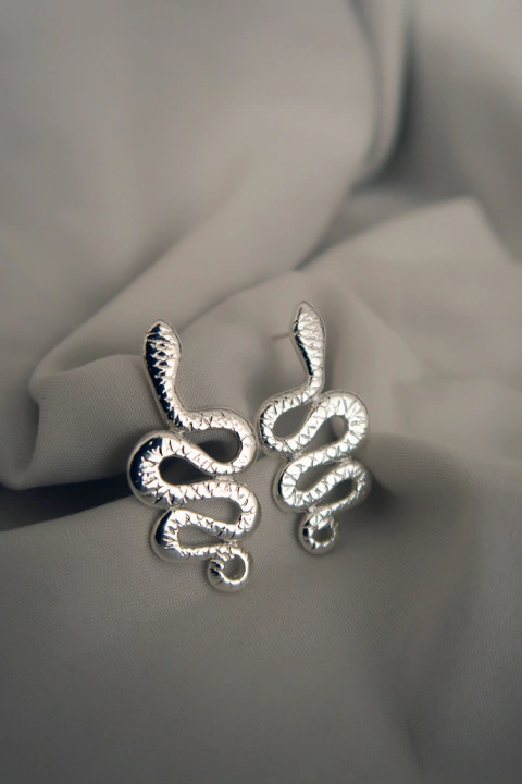 Brinco Kai Prata - comprar online