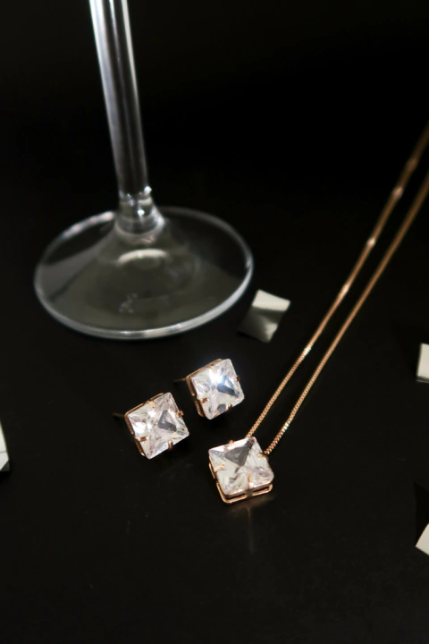 Conjunto Jacinta Ouro - comprar online