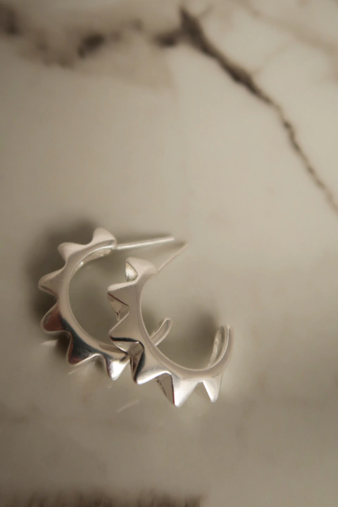 Brinco Spikes Prata - comprar online