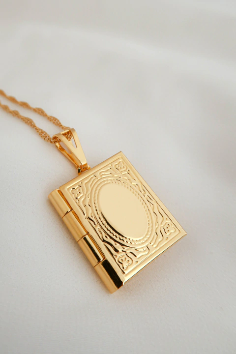 Colar Relicário com Foto Hermione Ouro - comprar online