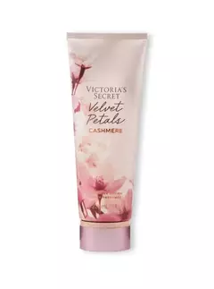 Velvet Petals Cashmere body lotion - Victoria’s Secret