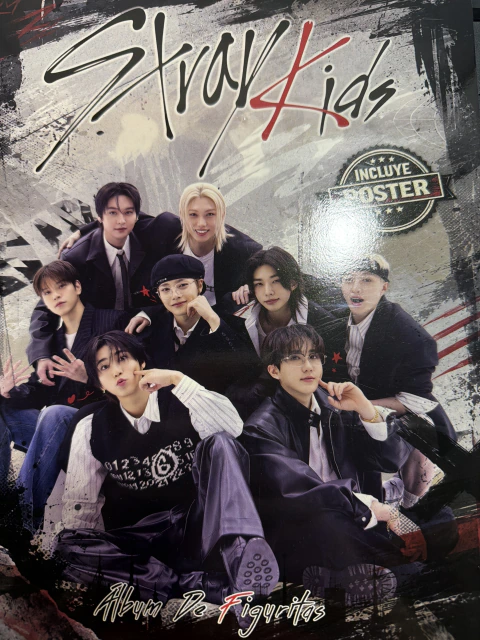 Album de Figuritas Stray Kids