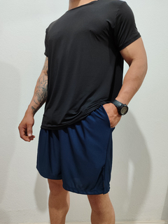 Bermuda masculina Dry-fit azul marinho - comprar online