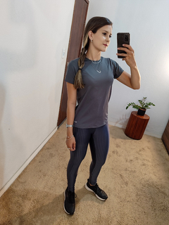 Blusa manga cinza