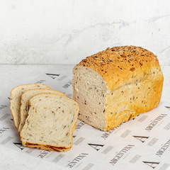 Pan de molde blanco con semillas - comprar online