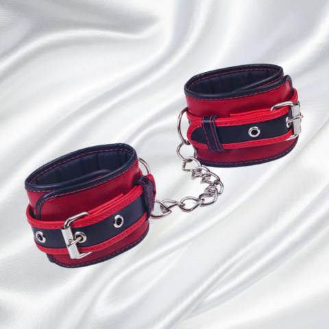 Algema em Couro com Corrente Leather