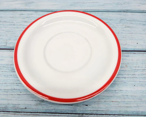 Plato café porcelana filete rojo