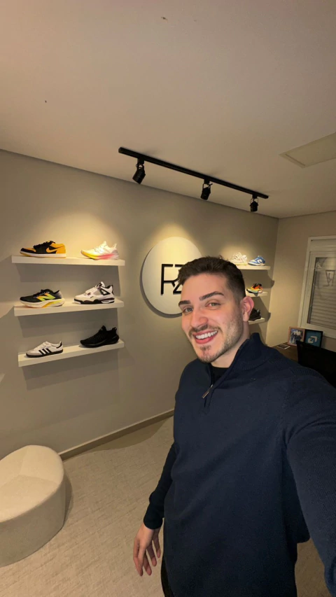 Vídeo de RZ IMPORTS | Tênis, Sneakers, Slides.