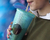 Vaso de plástico texturizado COCONUT 25 oz con tapa y popote 750 ml - comprar en línea