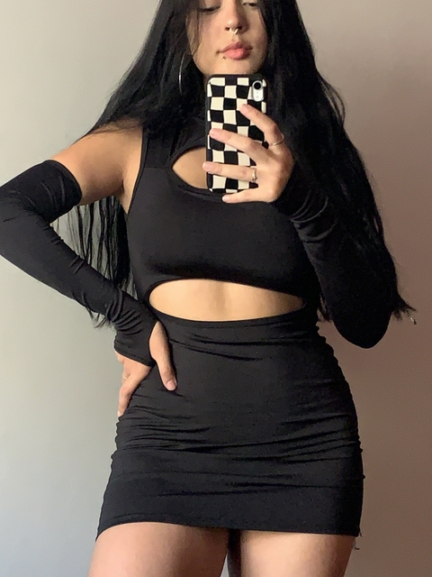 Vestido Recortes Preto