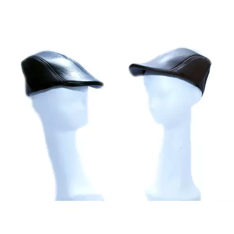 Boina de simil cuero invierno