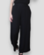 Calça Pantalona pala e elástico preta - comprar online