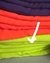 Regata de tecido decote V verde limão na internet