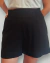 Short linho pala e elástico Preto - comprar online