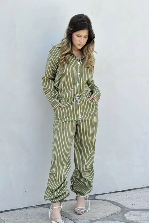 Conjunto Calça Parachutes Listrado - comprar online