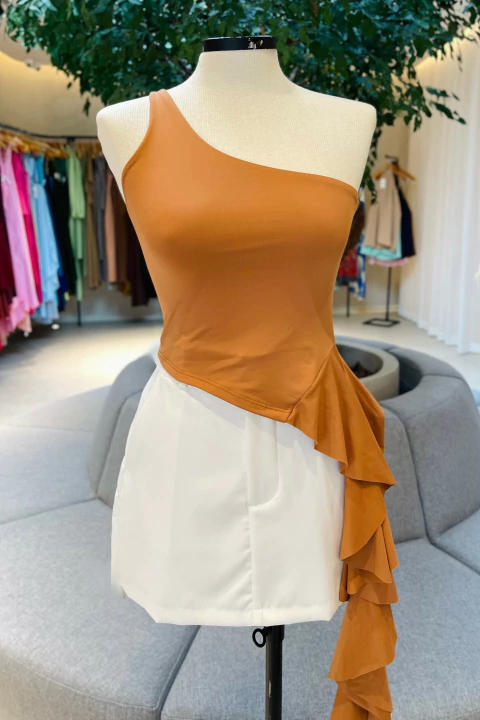 Blusa Lola Assimétrica - comprar online