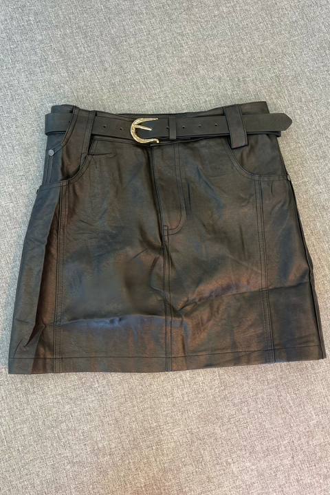 Short Saia Couro Cinto - comprar online