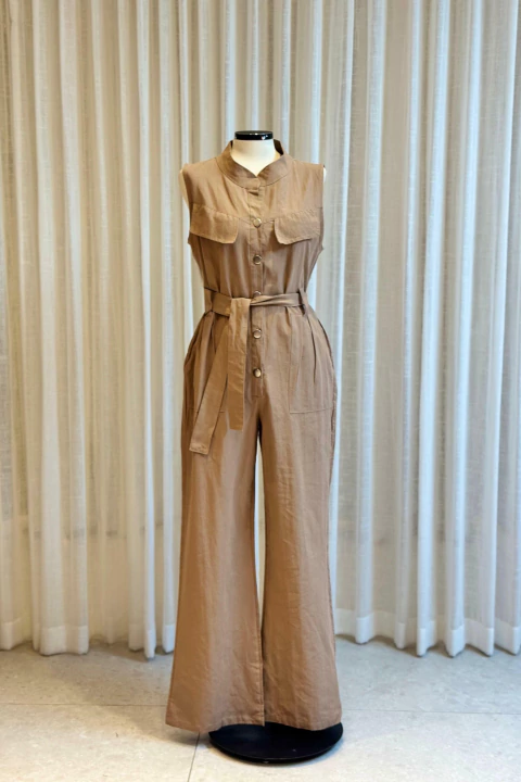 Macacão Sarja Bolso Faca - comprar online