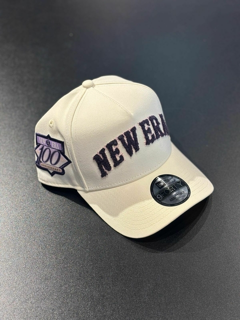 BONE NEW ERA 940 AF SN ACTION SUNSET WHI OFF WHITE U - comprar online