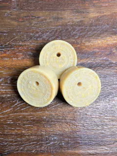 Sabonete esfoliante Leite de Cabra, Mel e Fuba 110g na internet