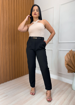 Calça Feminina Alfaiataria Com Cinto Preta - comprar online