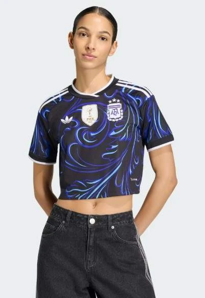 CAMISETA ALTERNATIVA ARGENTINA 26 MUJER CORTA NEGRO - AZUL - CELESTE (A14028)