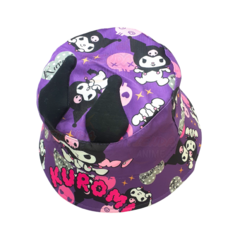 GORRO PILUSO OREJITAS VIOLETA - KUROMI GORR18 en internet