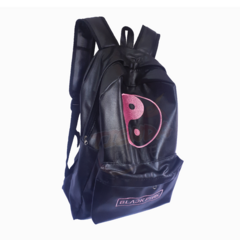 Mochila de Eco Cuero Black Pink - comprar online