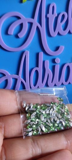 Chaton Navete Chapada Acrilico 3mm X 5mm C/ 100unidades 1,2 gramas - comprar online