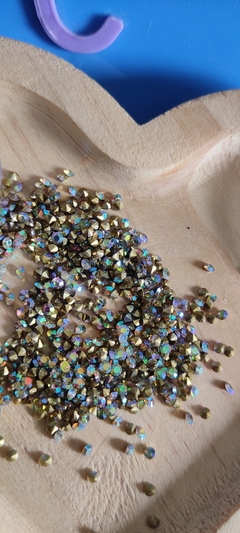 Strass Resina cristal furta cor 2MM