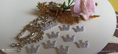 Apliques coroas em M E.V.A com 30 - comprar online