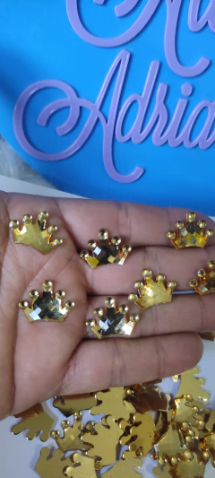 Aplique Chaton Coroa Dourada C/50 pçs ( apliques , decoração , artesanato) - Atelier Adriartes