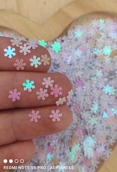 Flocos neve branco Paetê Holográfico com 5 GRAMAS - com aproximadamente 575 Peças-Atelie Adriartes - comprar online