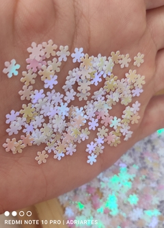 Flocos neve branco Paetê Holográfico com 5 GRAMAS - com aproximadamente 575 Peças-Atelie Adriartes - Atelier Adriartes