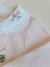 Macacão bebê menina rosa em plush macio e gola bordada | Ana Laura - RN e P. - comprar online