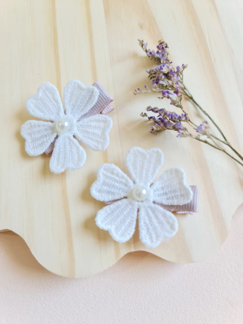 Kit presilhas para bebê flor renda branca - comprar online
