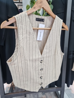 594 CHALECO C/BOTONES RAYADO - comprar online