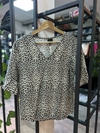 C616 BLUSA PRINT "V"