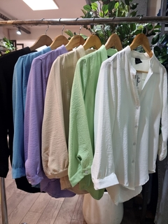 557 CAMISA CUELLO V