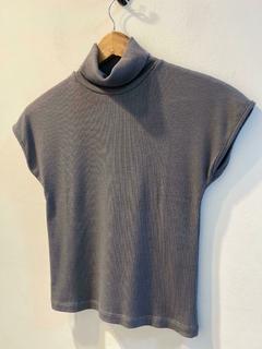 R549 POLERA CON MANGAS HG - comprar online