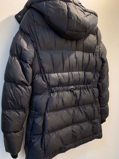 Imagen de 111 CAMPERA LARGA WENDY OJO ROJO
