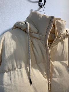 110 CAMPERA LARGA MELISA OJO ROJO