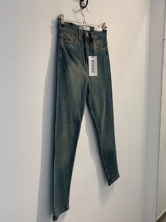 242 SKINNY MATIZADO KOXIS