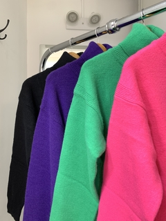 SWEATER POLERA MARGARET OJO ROJO - comprar online
