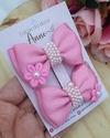 Par de gravatinha dupla com pérolas e florzinha