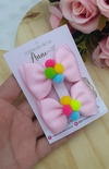 Par de laço gravatinha dupla com pompom.