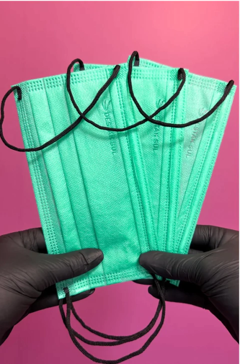 Kit Máscara Verde Aguá c/elastico preto 