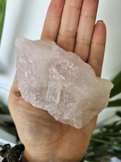 Quartzo rosa bruto 130gr na internet