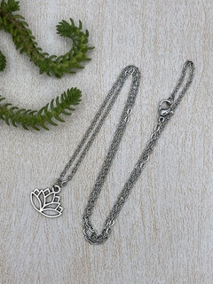 Colar flor de lótus - comprar online